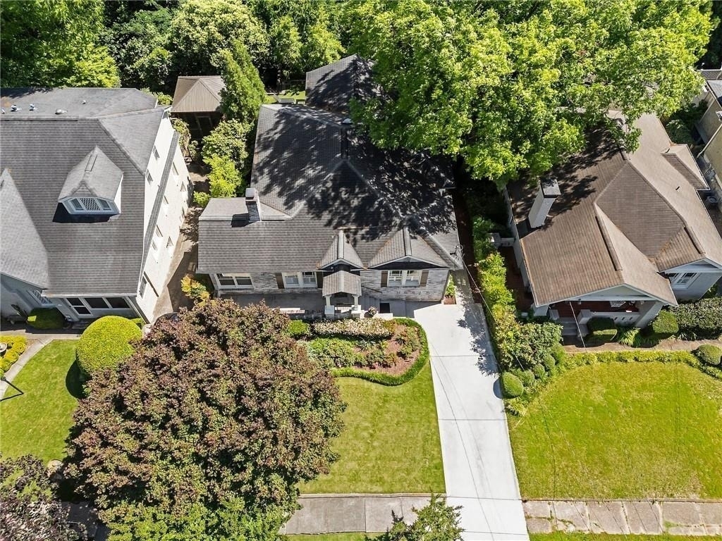 663 Yorkshire Road Ne - Photo 3