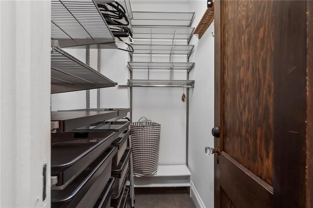 663 Yorkshire Road Ne - Photo 44