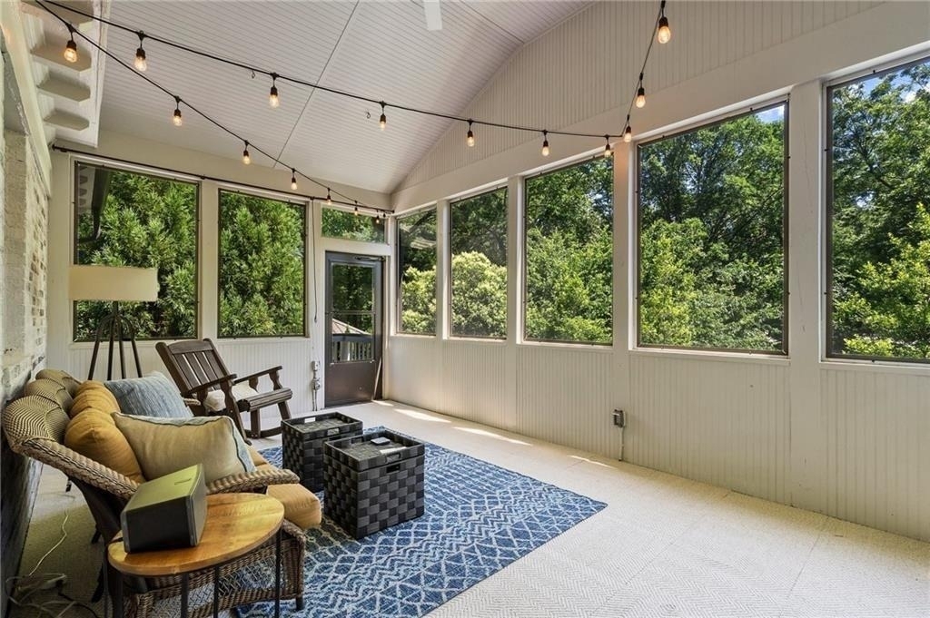 663 Yorkshire Road Ne - Photo 31