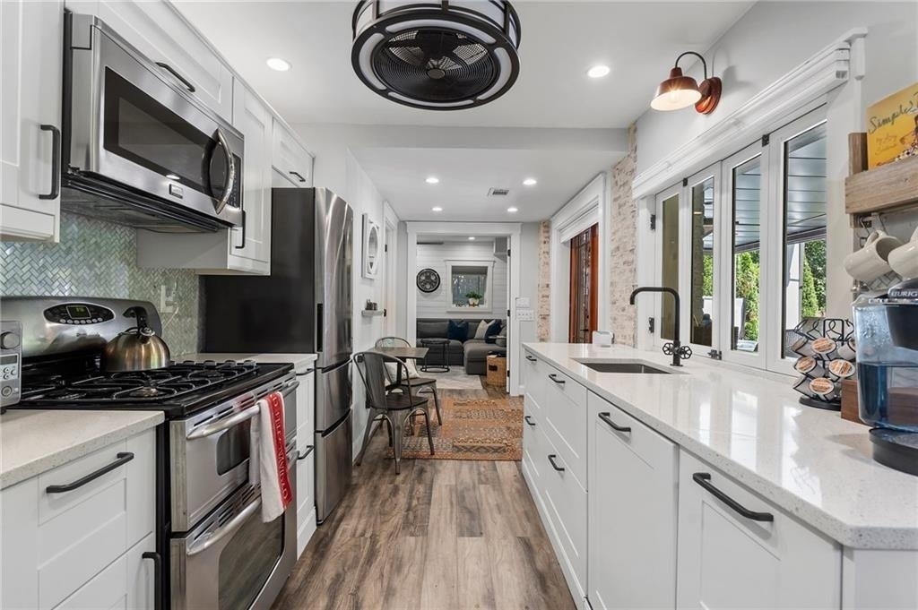 663 Yorkshire Road Ne - Photo 65