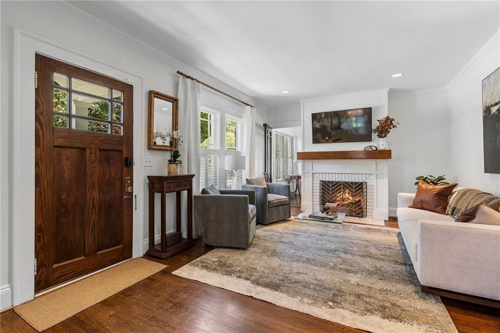663 Yorkshire Road Ne - Photo 10