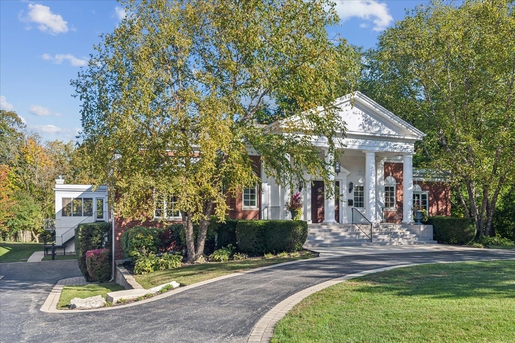 493 Hazel Avenue - Photo 0