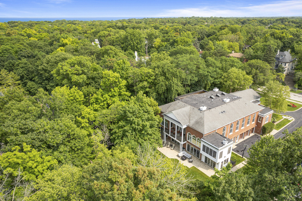 493 Hazel Avenue - Photo 2