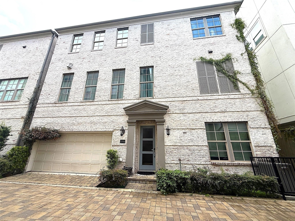2506 Mckinney Street - Photo 0