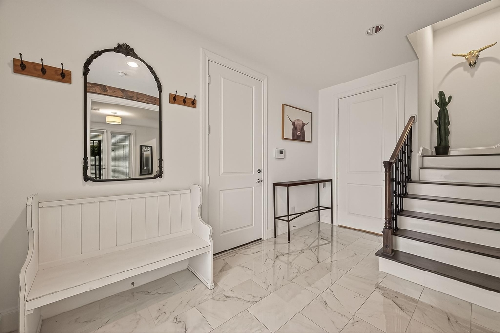 2506 Mckinney Street - Photo 2