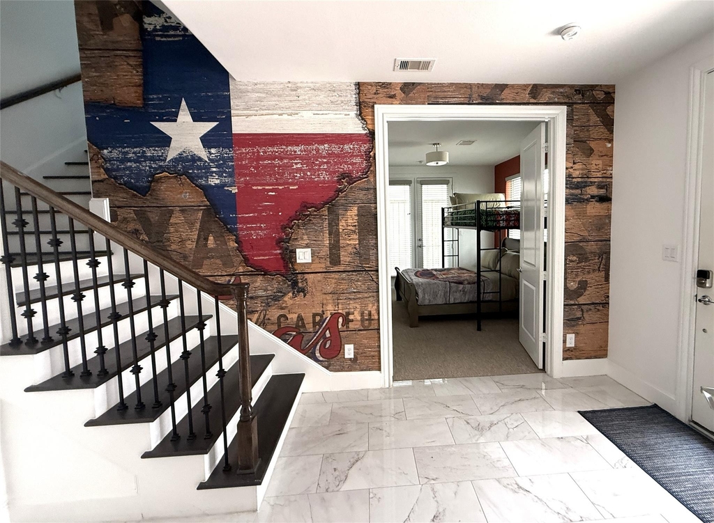 2506 Mckinney Street - Photo 1