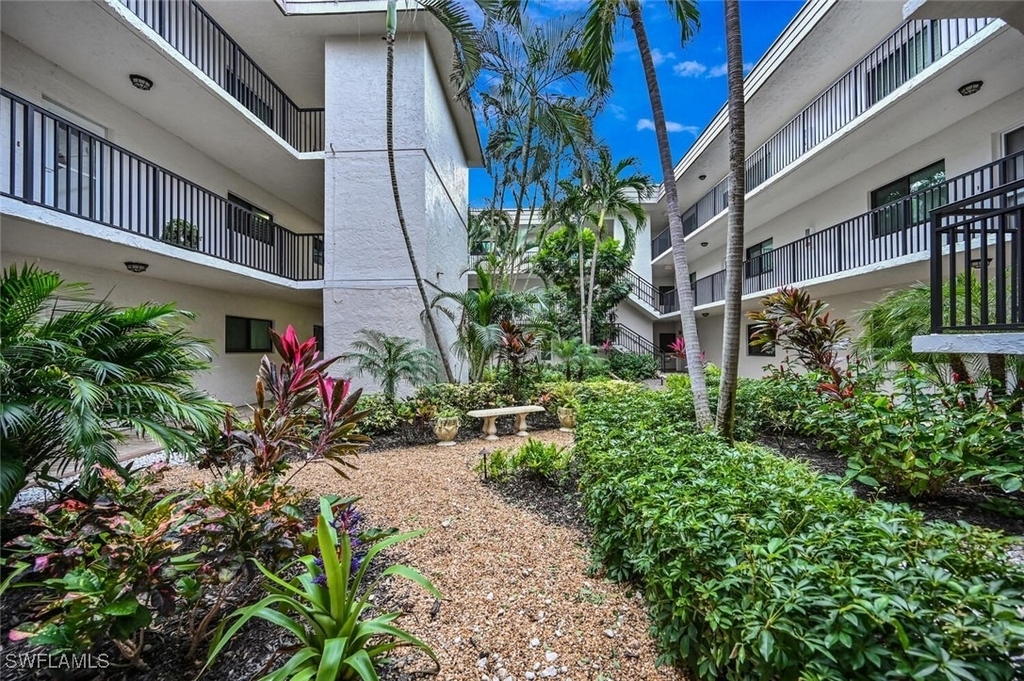 788 Park Shore Drive - Photo 8