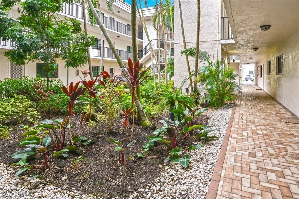 788 Park Shore Drive - Photo 7
