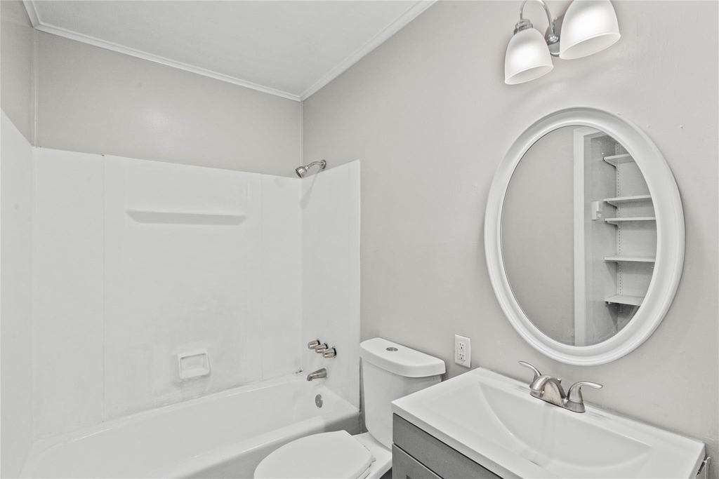 1916 N Logan Street - Photo 11