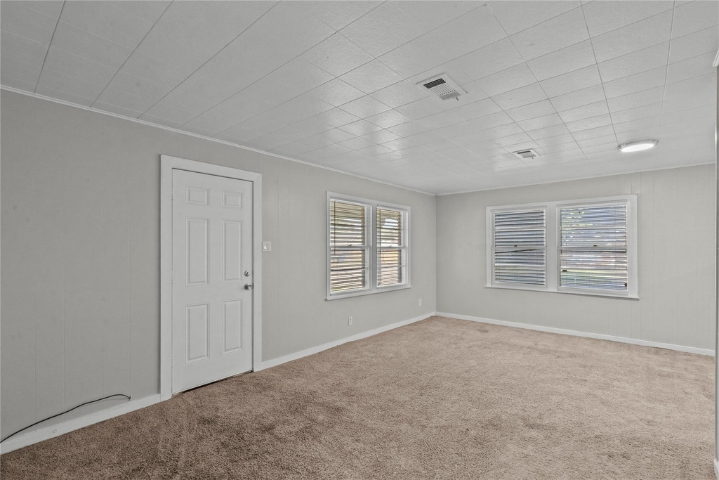 1916 N Logan Street - Photo 9