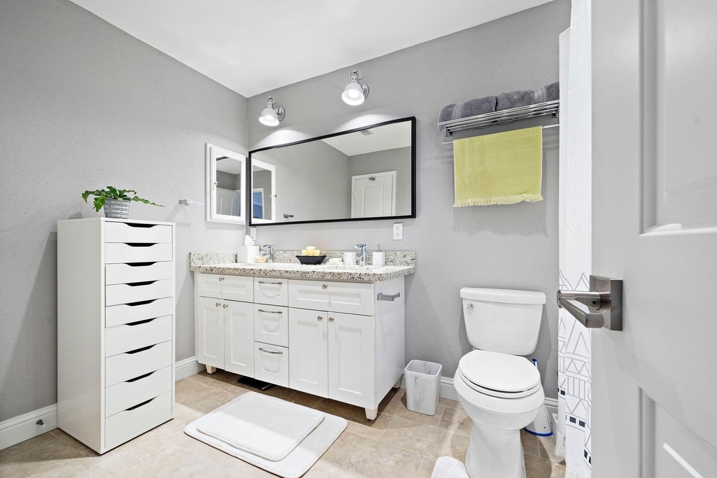 1818 Augusta Drive - Photo 11