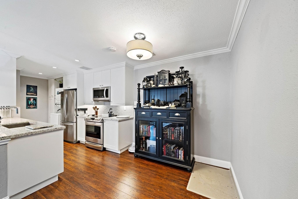 1818 Augusta Drive - Photo 17