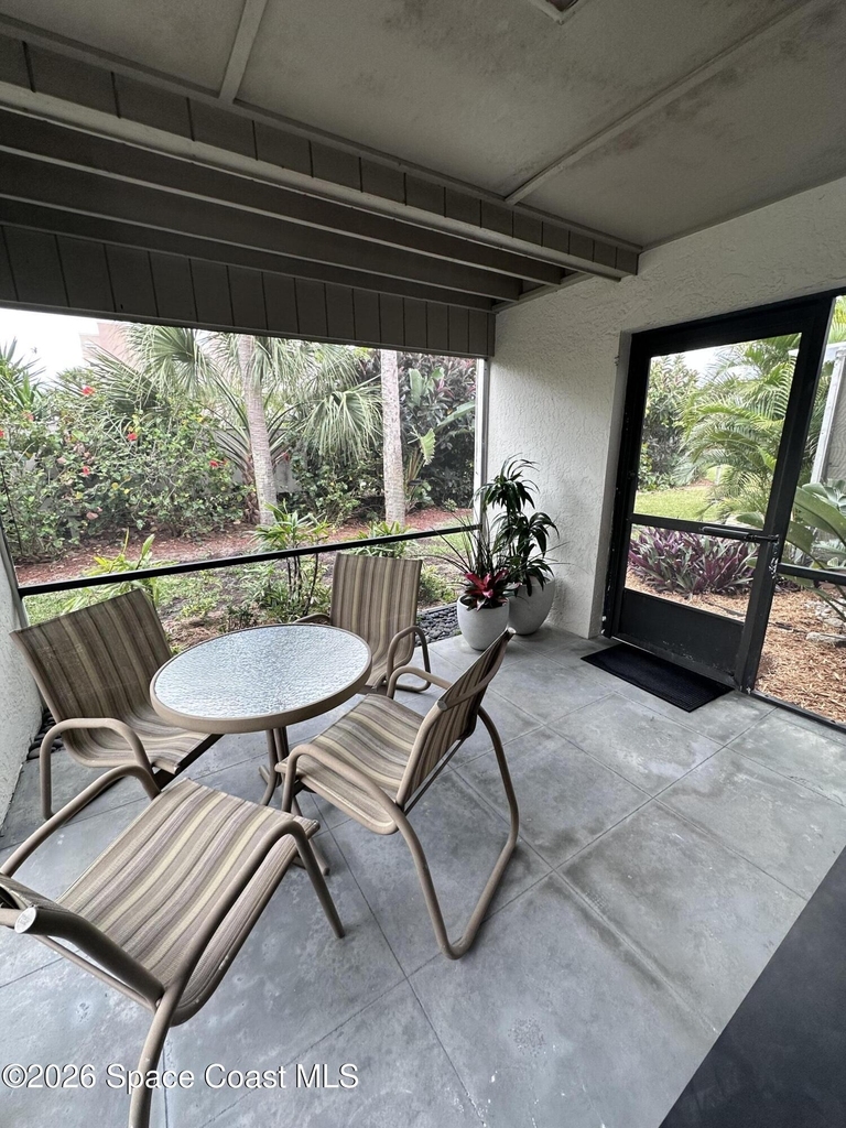 100 Coral Way E - Photo 6