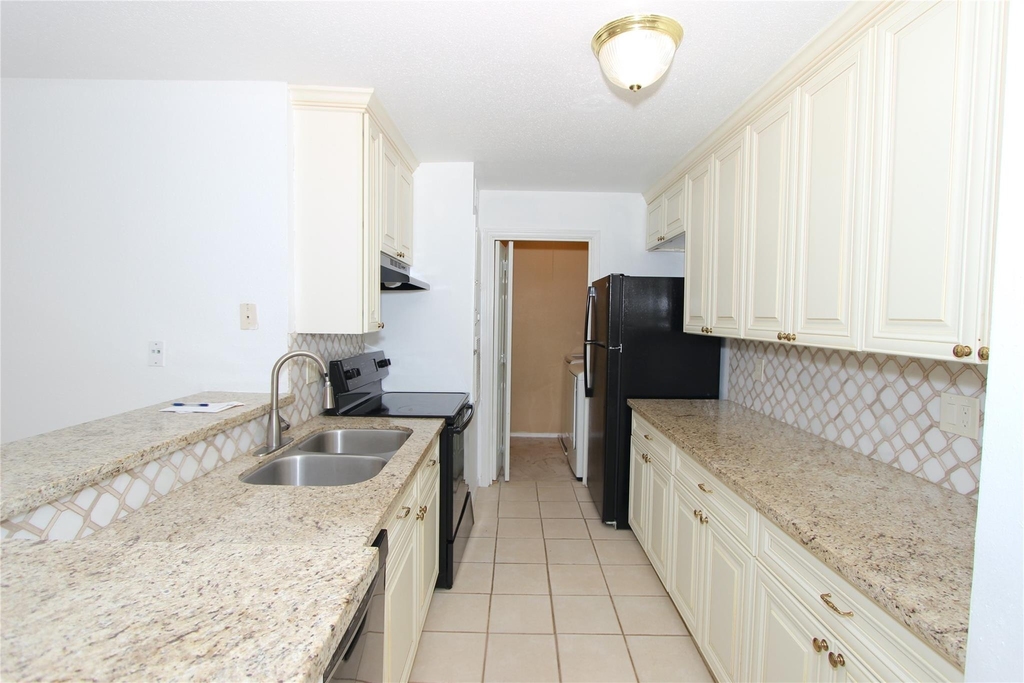 10639 Braes Bend Drive - Photo 1