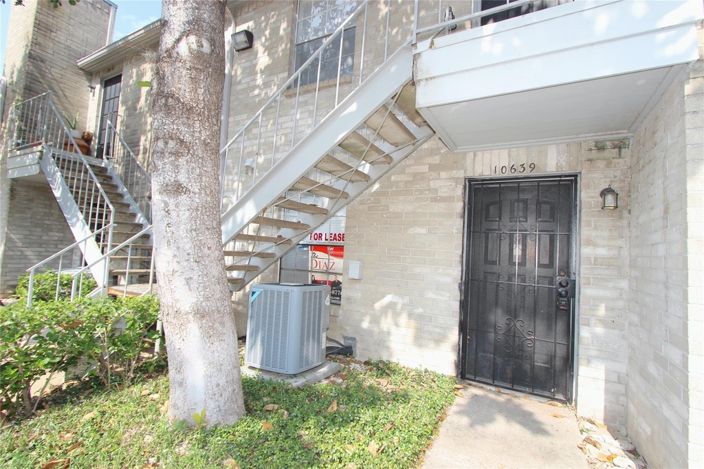 10639 Braes Bend Drive - Photo 18