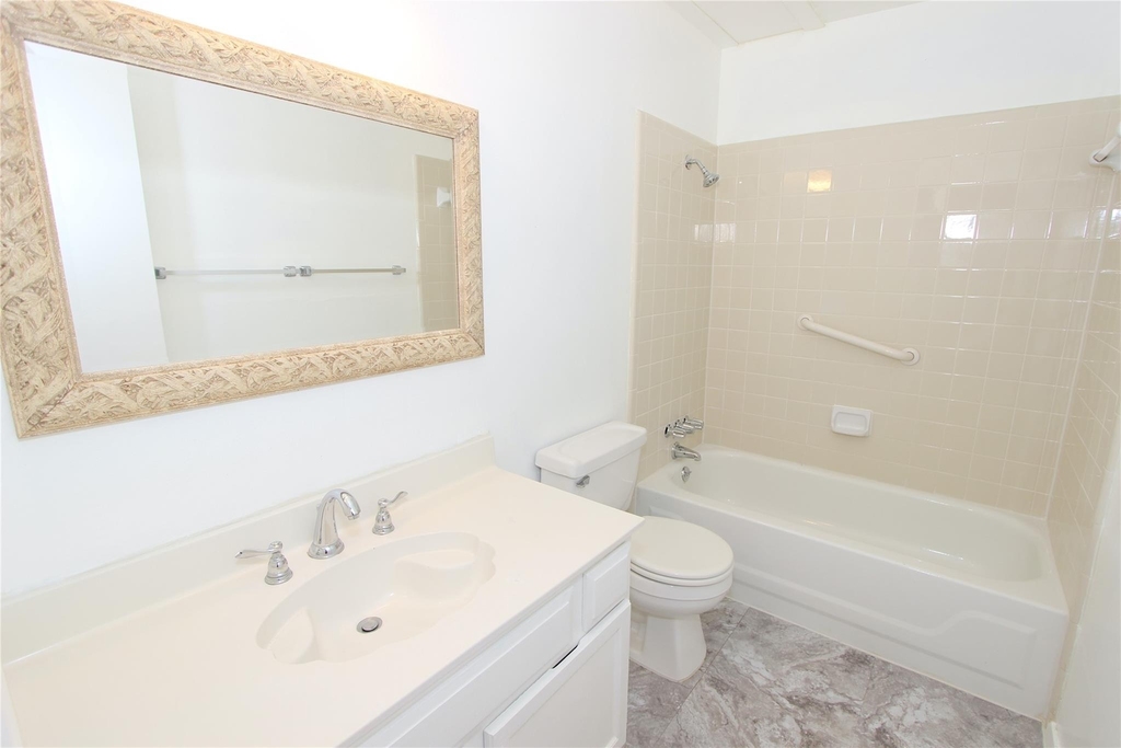 10639 Braes Bend Drive - Photo 11