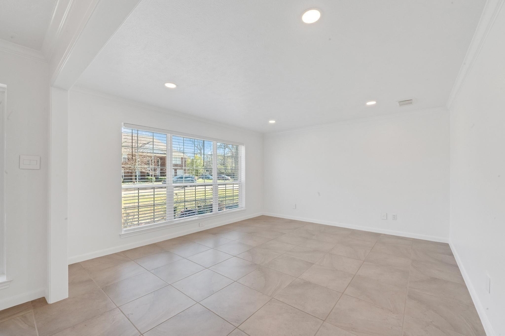 4422 Warwick Drive - Photo 11