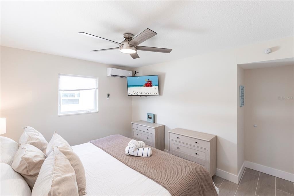 6020 Midnight Pass Road - Photo 11