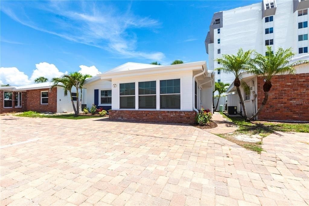 6020 Midnight Pass Road - Photo 18