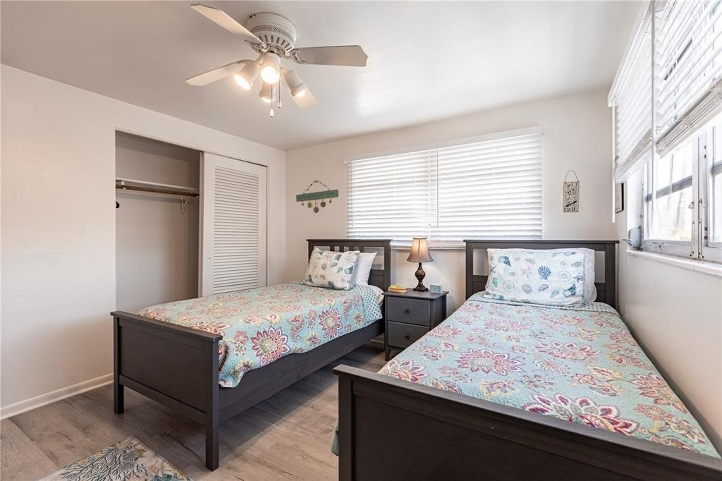 6020 Midnight Pass Road - Photo 17