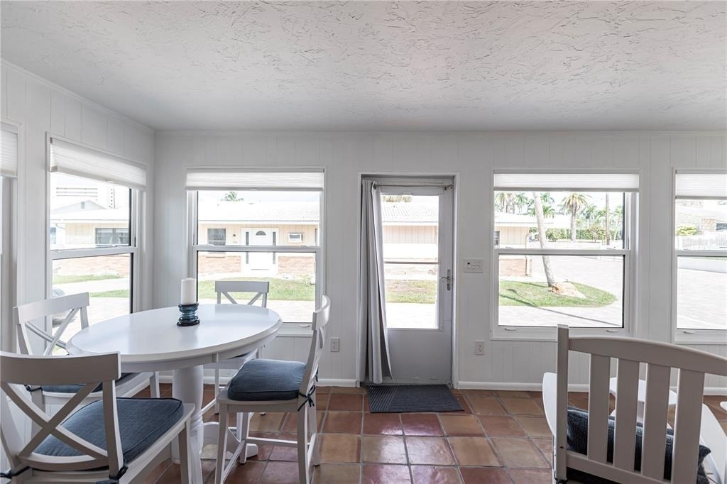 6020 Midnight Pass Road - Photo 6