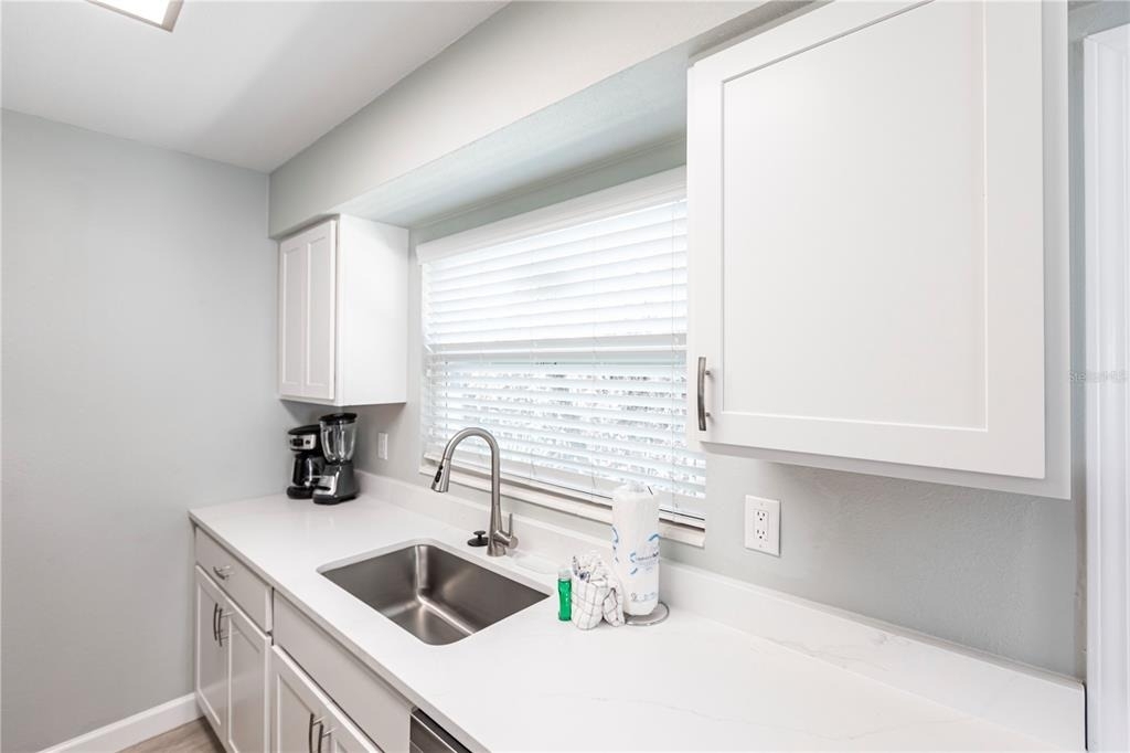 6020 Midnight Pass Road - Photo 10