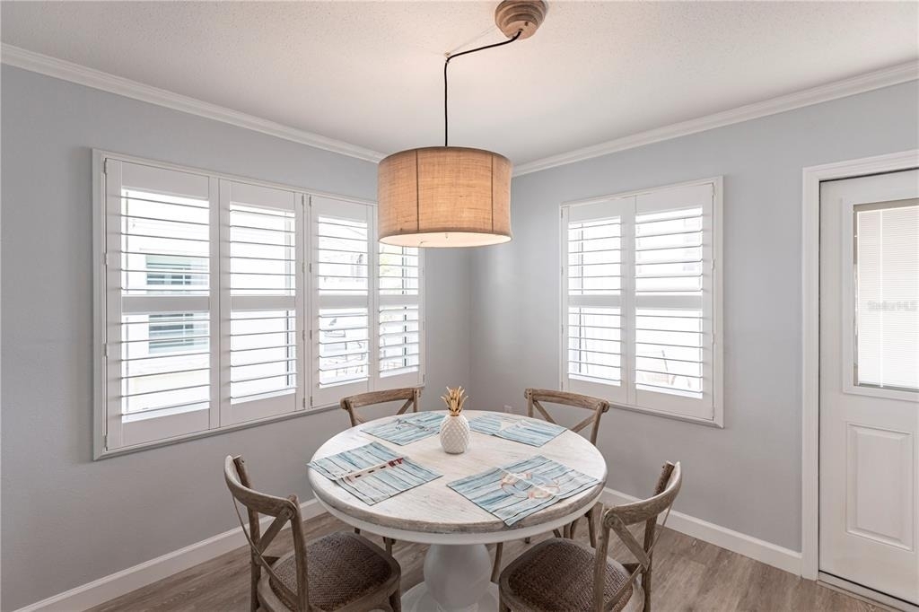 6020 Midnight Pass Road - Photo 3
