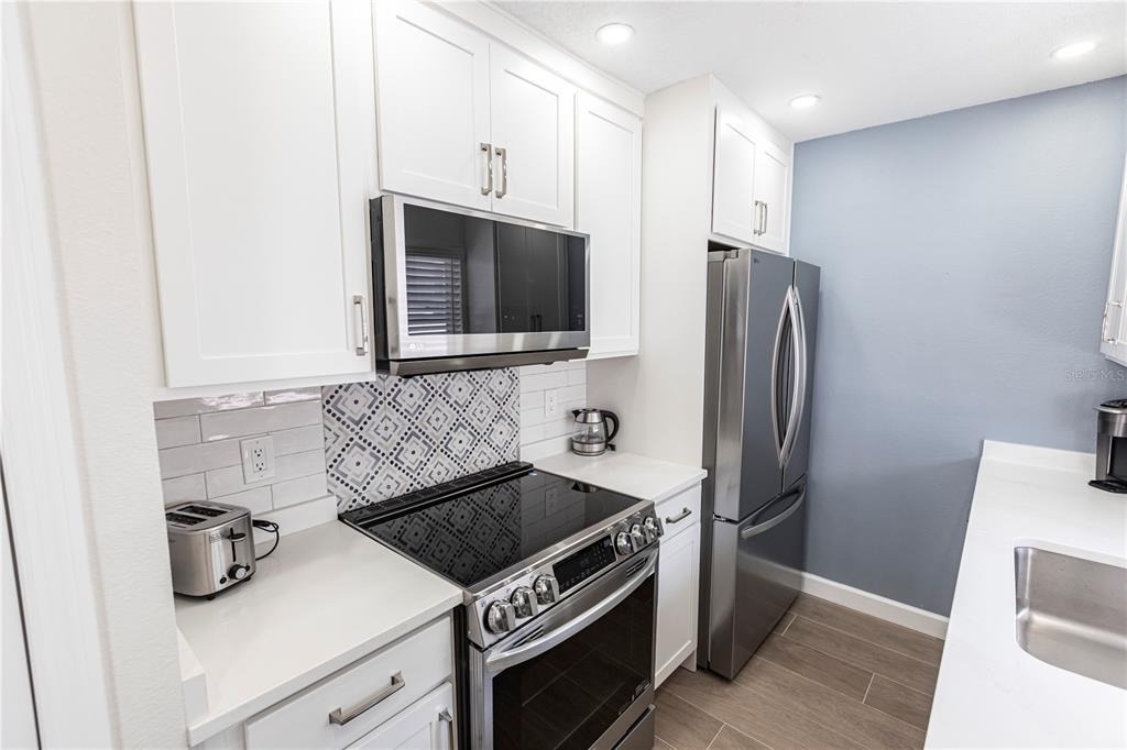6020 Midnight Pass Road - Photo 6