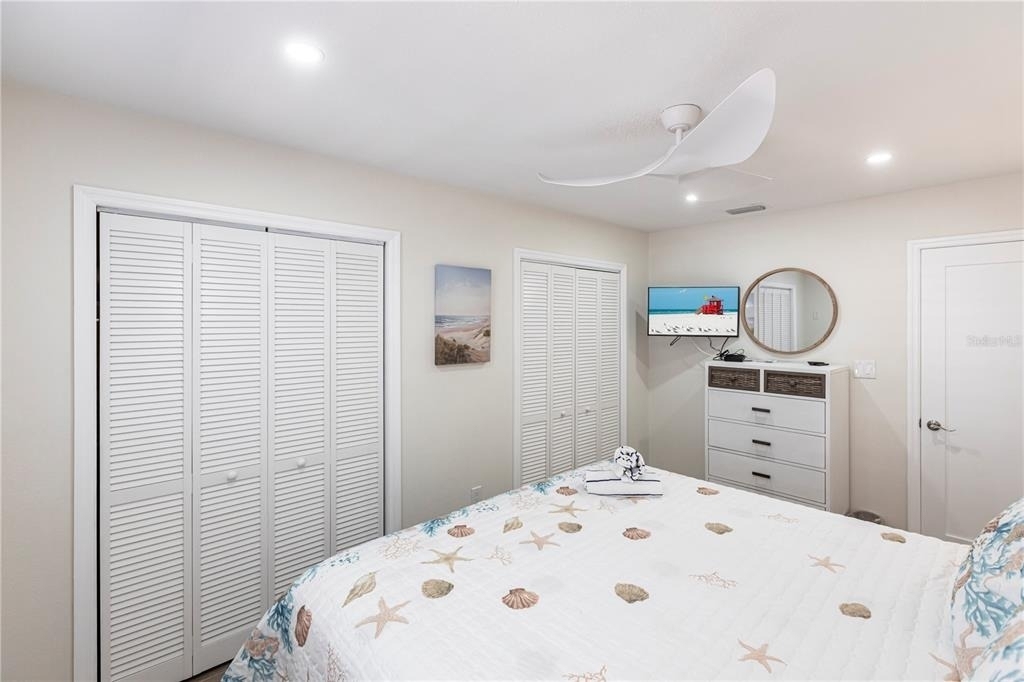 6020 Midnight Pass Road - Photo 11