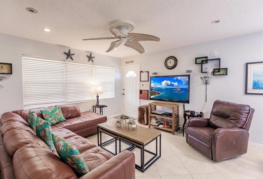 6020 Midnight Pass Road - Photo 3