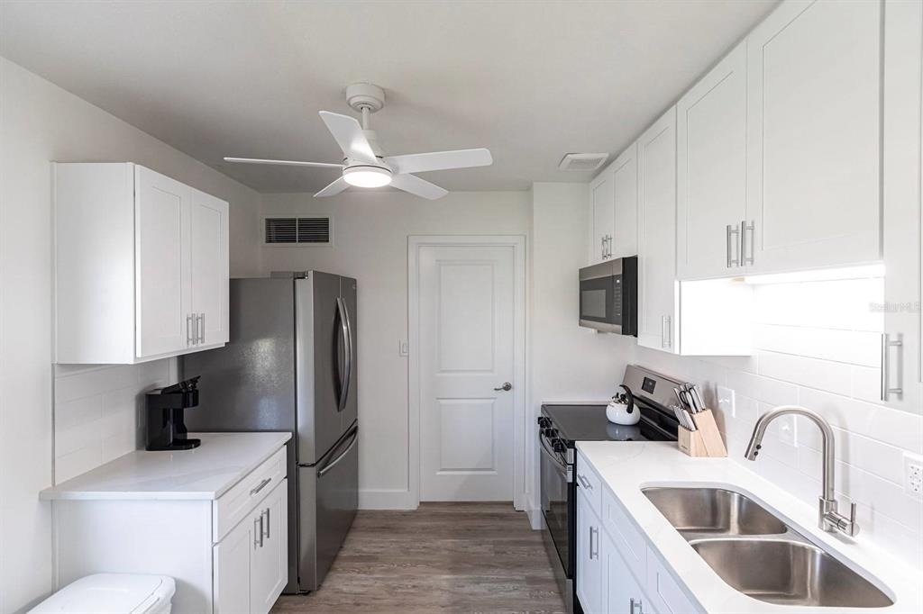 6020 Midnight Pass Road - Photo 13