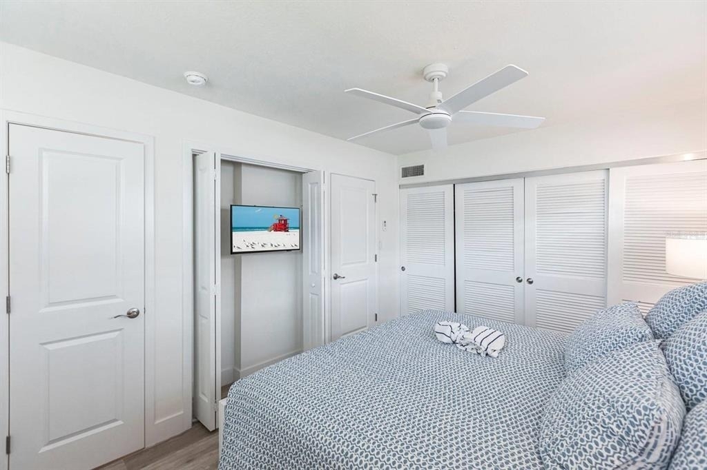 6020 Midnight Pass Road - Photo 16