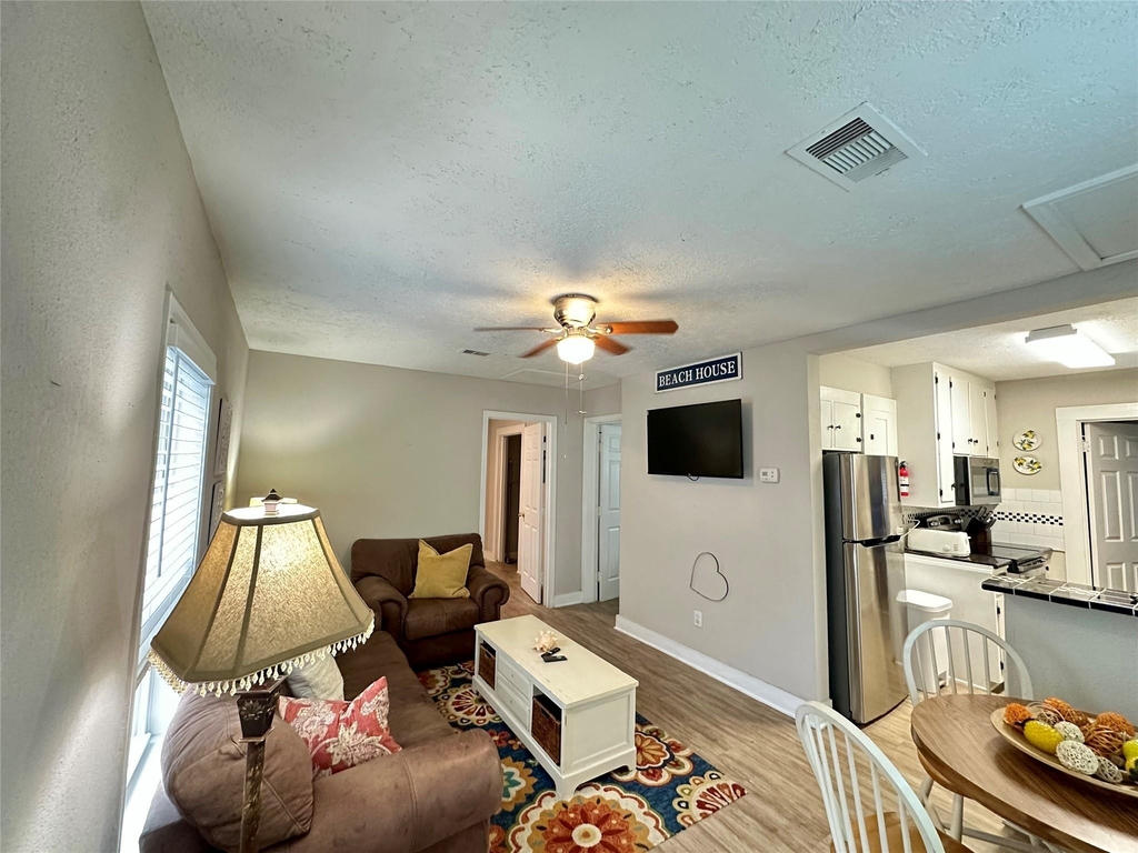 1701 17th Street - Photo 2