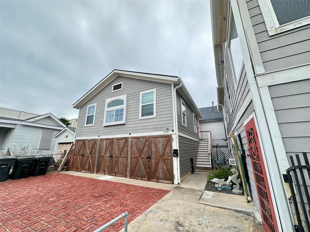 1701 17th Street - Photo 1