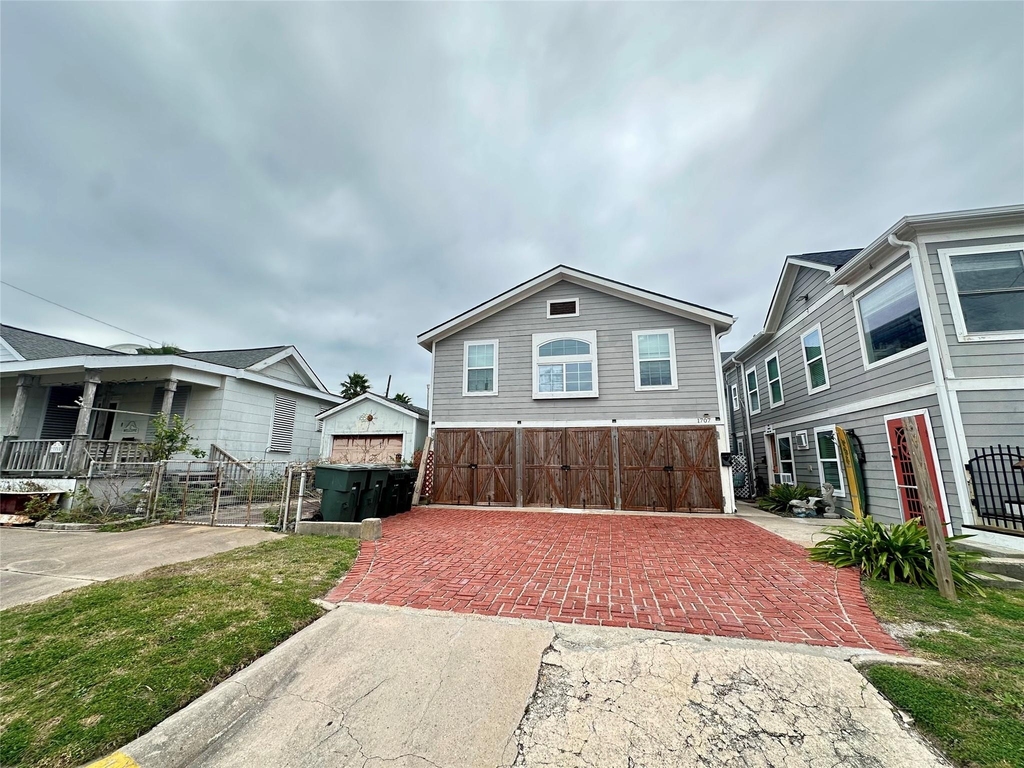 1701 17th Street - Photo 0