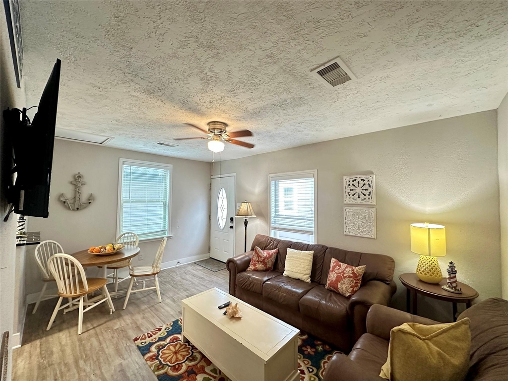 1701 17th Street - Photo 3