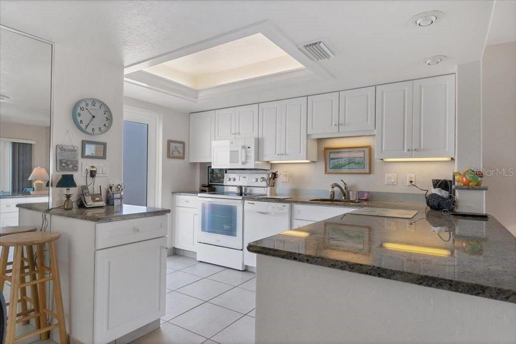 6154 Midnight Pass Road - Photo 4