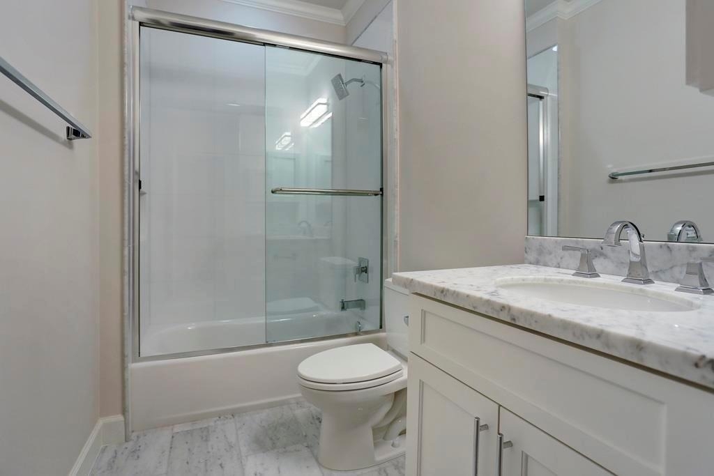 1522 Dunlavy Street - Photo 8