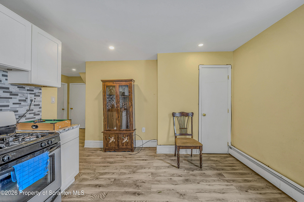 266 Rutter Avenue - Photo 10