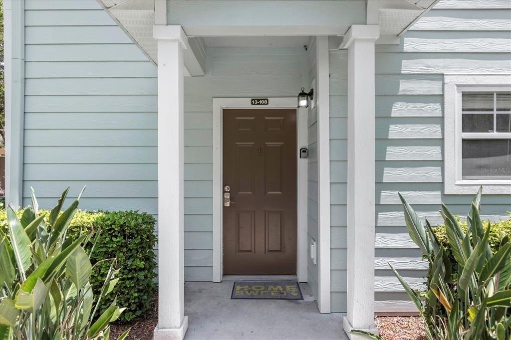 5350 Diplomat Court - Photo 0