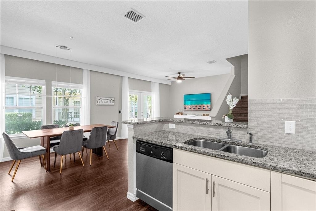 5350 Diplomat Court - Photo 9
