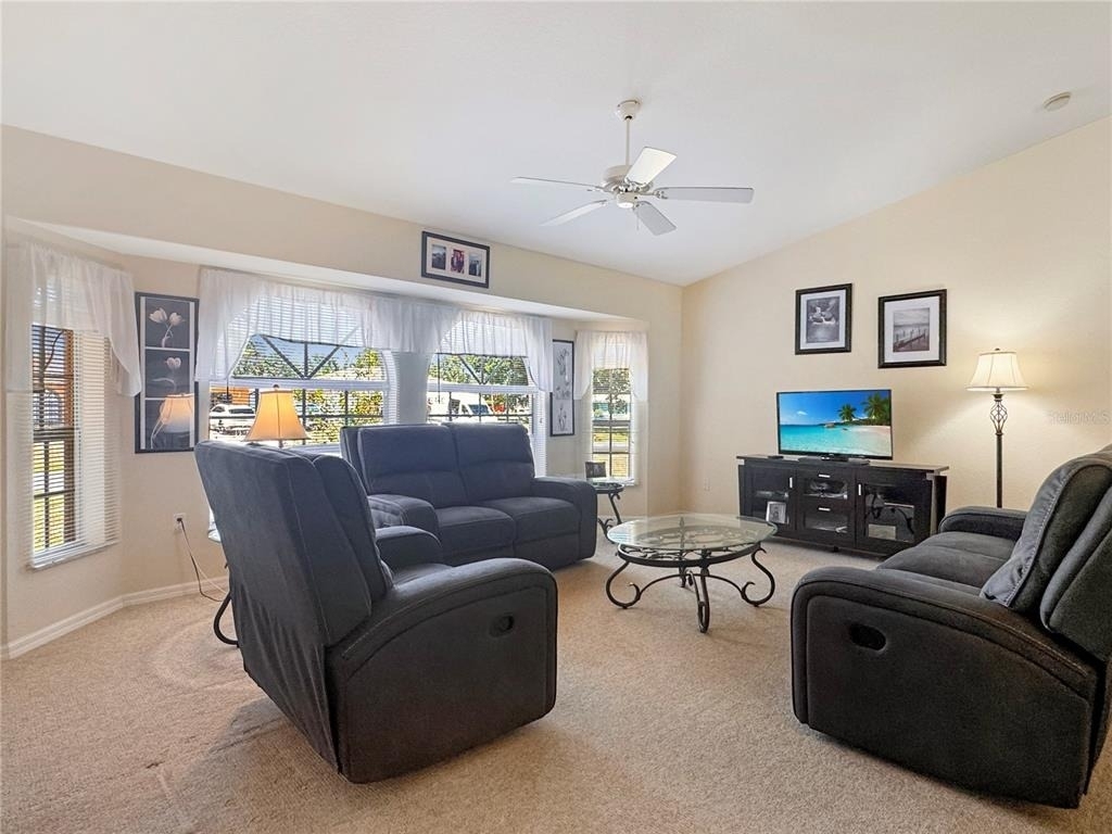 18353 Grace Avenue - Photo 7