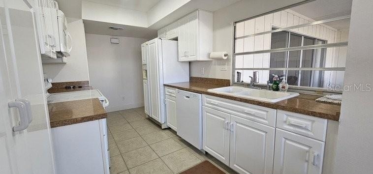 1620 Montia Court - Photo 4