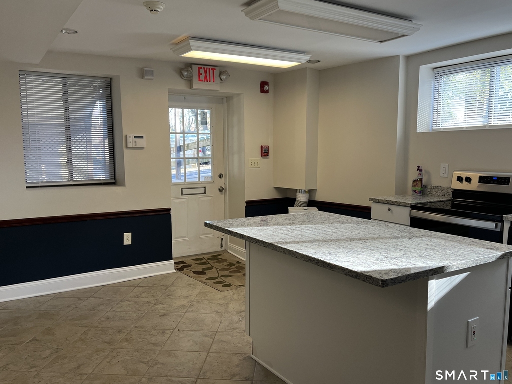 1399 State Street - Photo 5