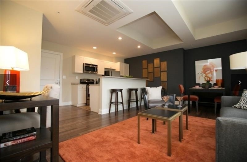 717 Liberty Ave - Photo 1