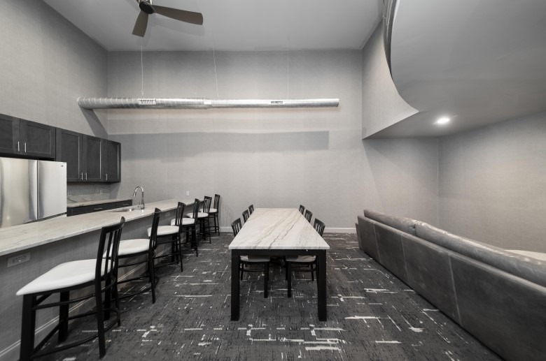 915 Penn Ave - Photo 3
