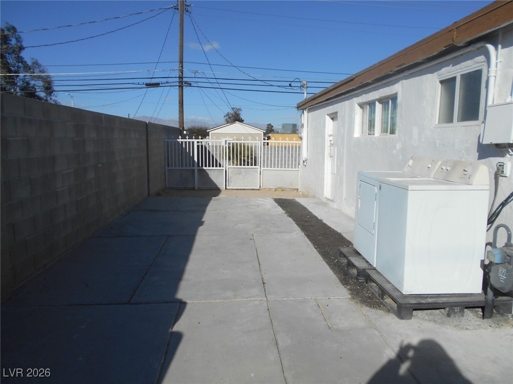 2137 E Saint Louis Avenue - Photo 18
