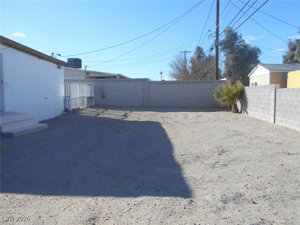 2137 E Saint Louis Avenue - Photo 15