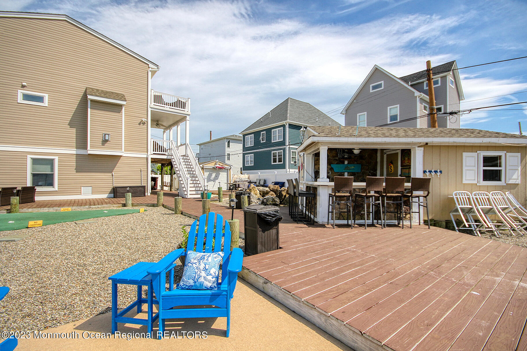 207 Ceylon Avenue - Photo 45