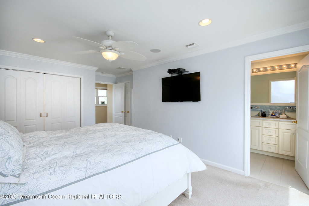 207 Ceylon Avenue - Photo 25